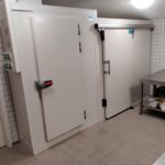 I 2025 blev der installeret køle- og fryserum i anretterkøkkenet